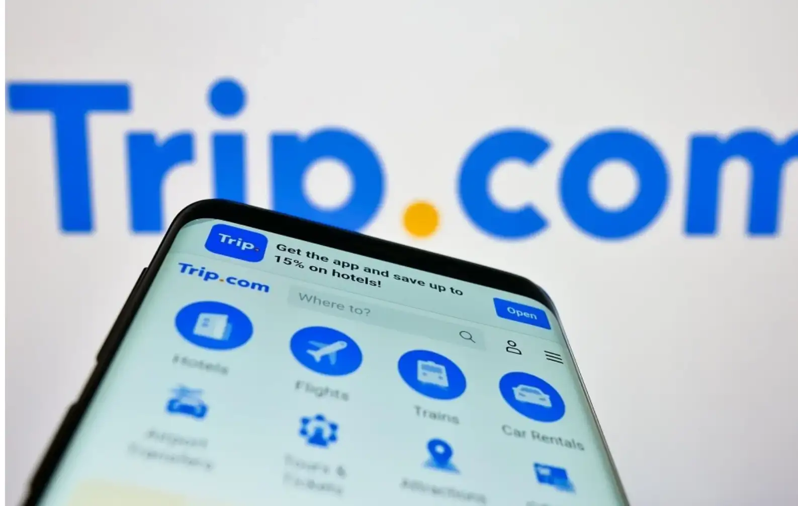 Trip.com 酒店预订界面